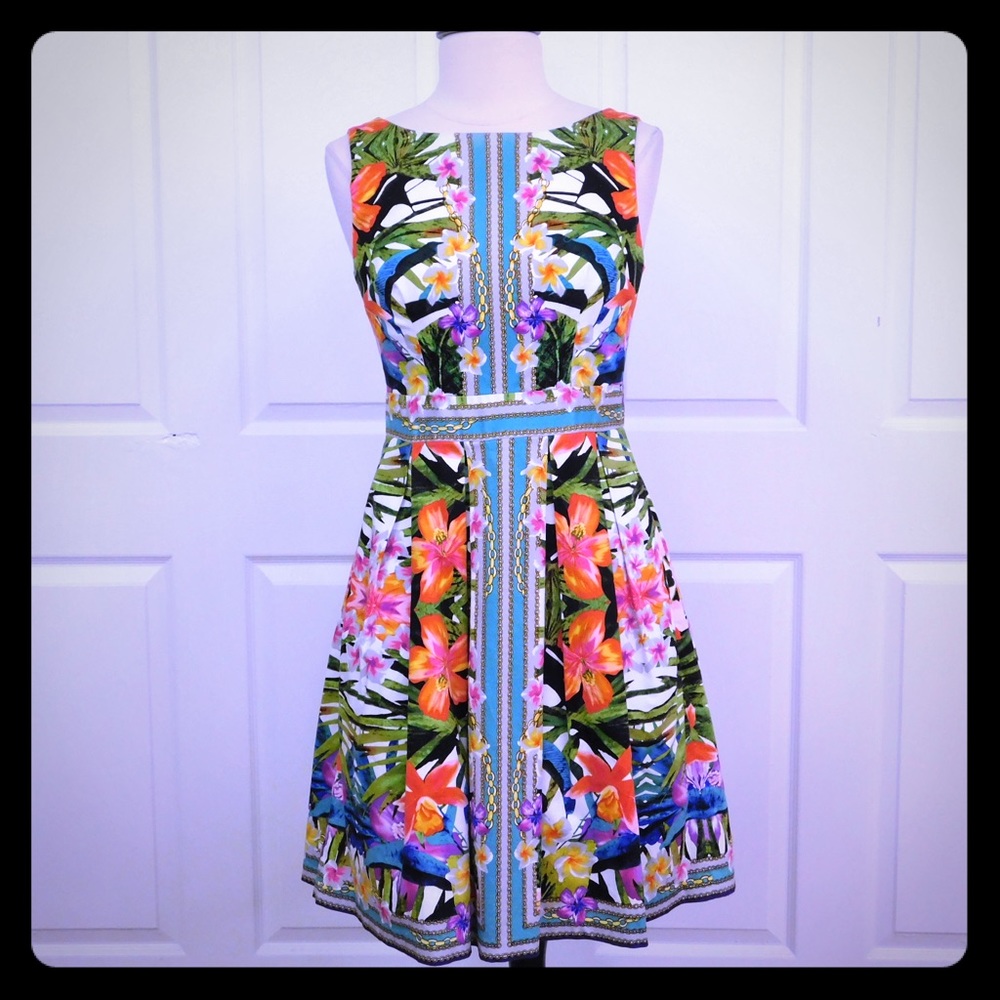 SOLD - Retro tropical print dress with pockets